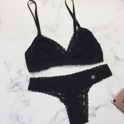 Dámské černé tanga kalhotky Lisa